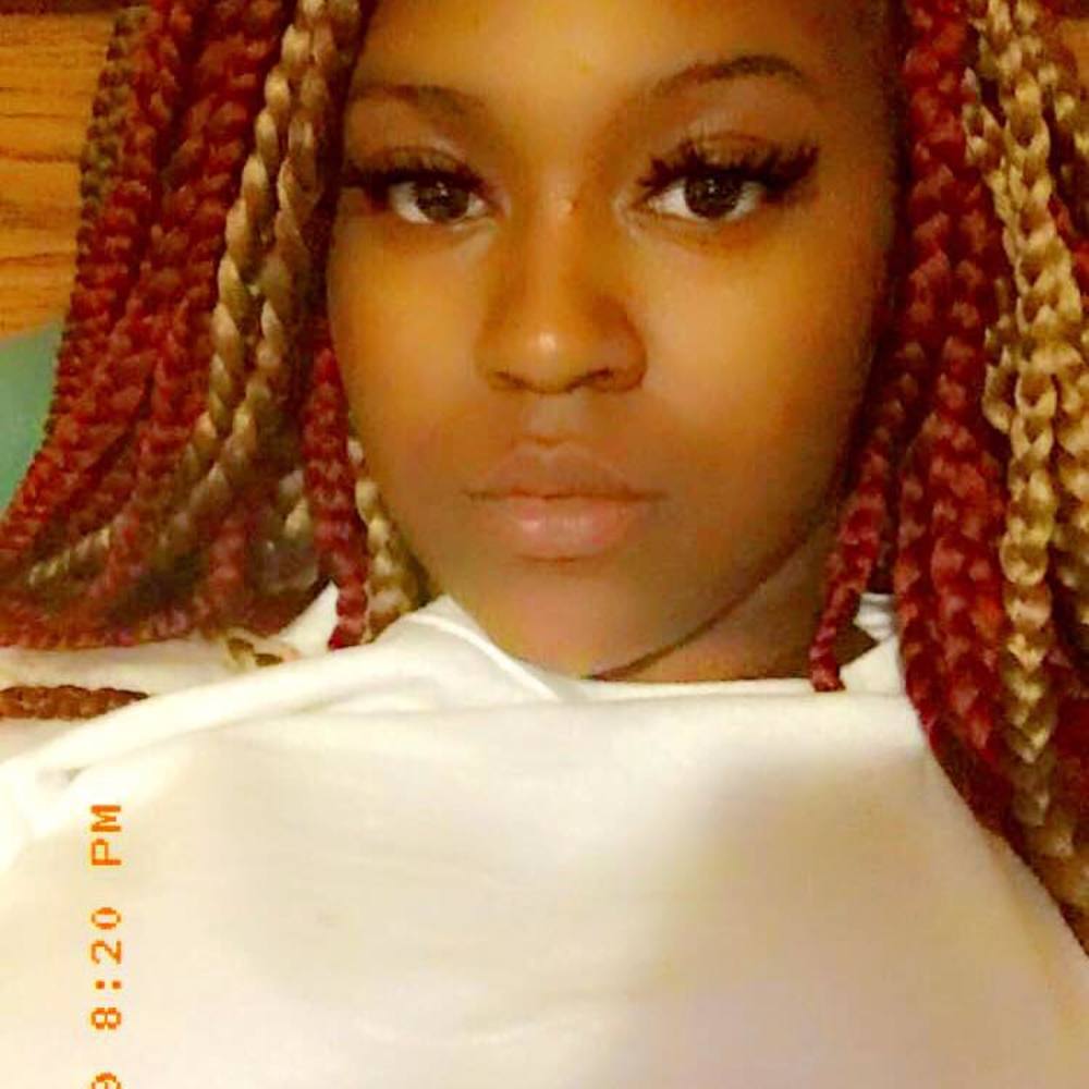 Meet your Posher, Layla